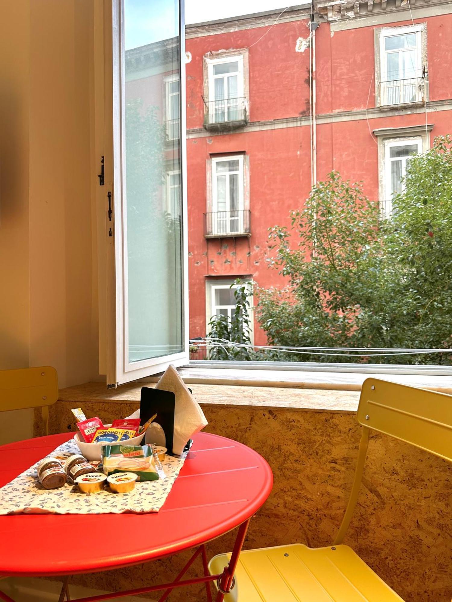Santa Maria Maggiore Suite เนเปิลส์ ภายนอก รูปภาพ